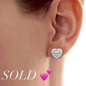 SOLD: Return to Tiffany Heart Earrings